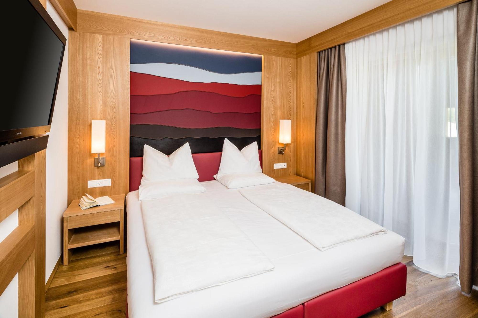 Hotel Hasslhof Caldaro Buitenkant foto